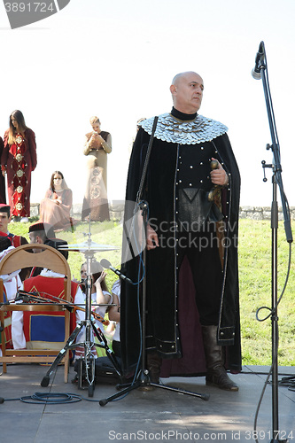 Image of Man  in medieval clothes