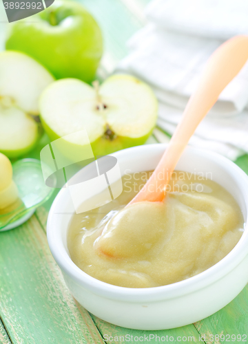 Image of baby food in bowl