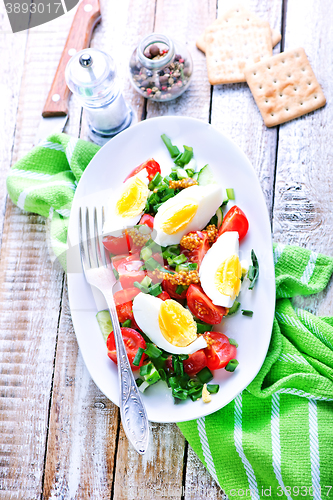 Image of salad with egg