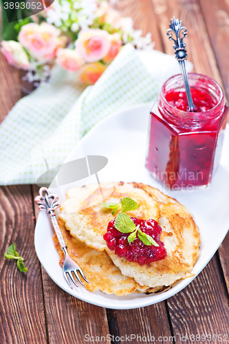 Image of pancakes on plate