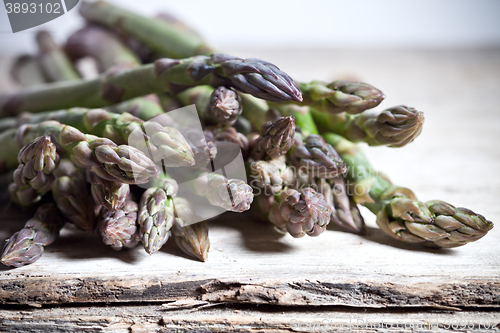 Image of fresh asparagus 