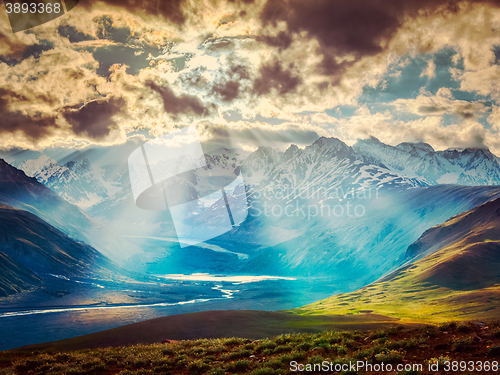 Image of HImalayan landscape with Himalayas mountains