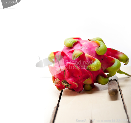 Image of fresh dragon fruit 