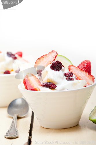 Image of fruit and yogurt salad healthy breakfast