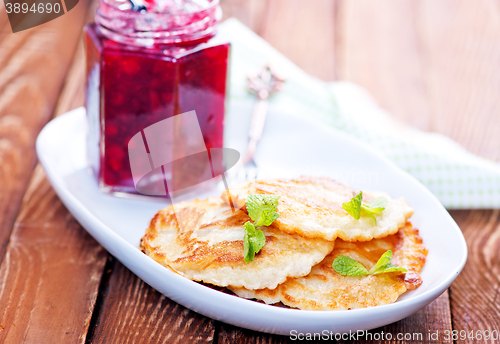 Image of pancakes on plate