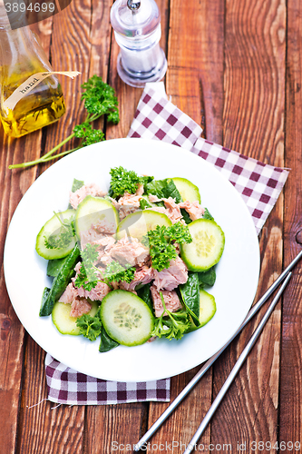 Image of salad with tuna