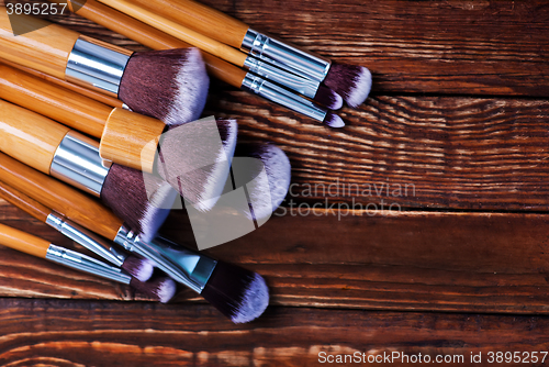 Image of brushes