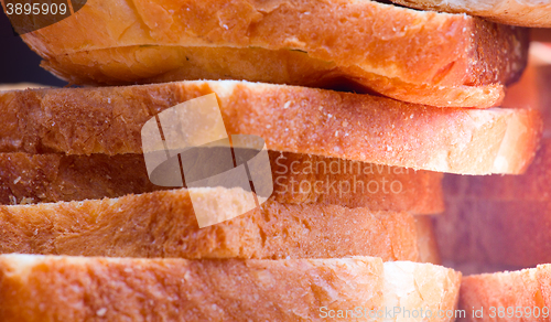 Image of Slices of white bread 