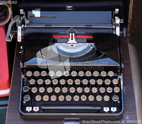 Image of Typewriter