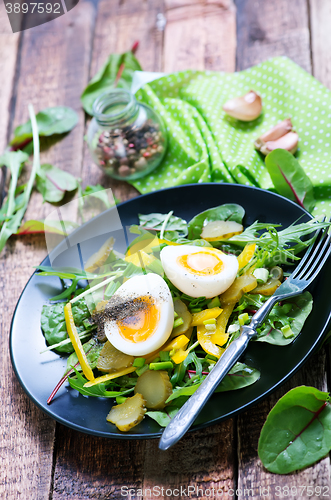 Image of salad with eggs