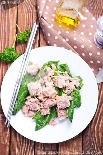 Image of salad with tuna