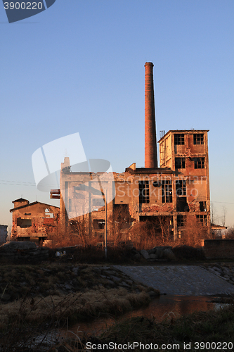 Image of ruins of old factory