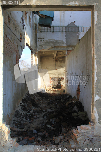 Image of ruins of old factory