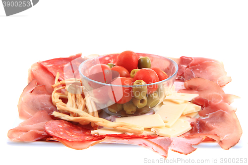 Image of ham cheese tomato olive as easy dinner