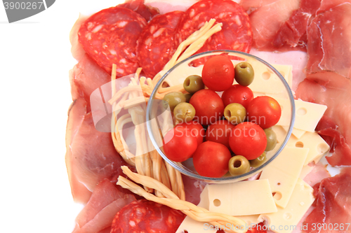 Image of ham cheese tomato olive as easy dinner