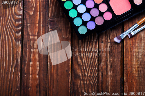 Image of Various makeup products 