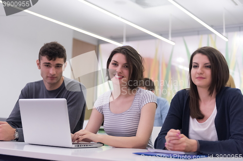 Image of students group study