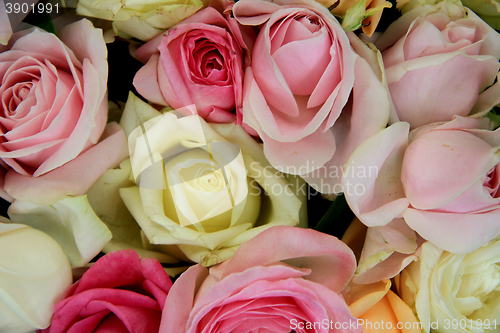 Image of Pastel wedding bouquet