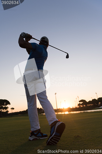 Image of golfer hitting long shot