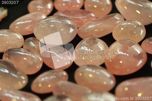 Image of rose quartz mineral texture