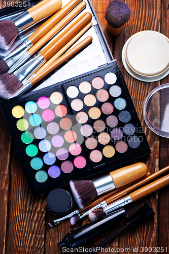 Image of Various makeup products 