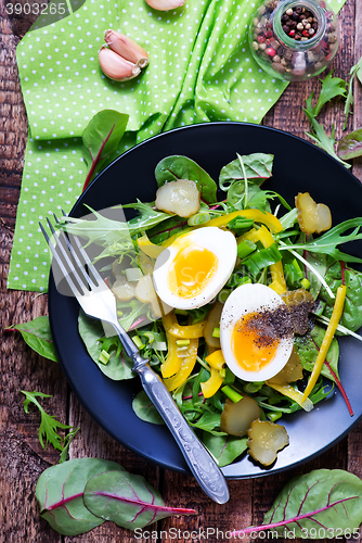 Image of salad with eggs
