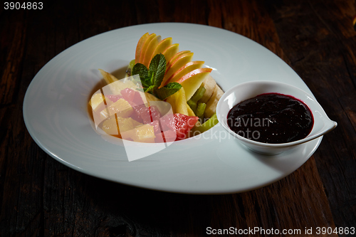 Image of Healthy salad made of fresh fruits