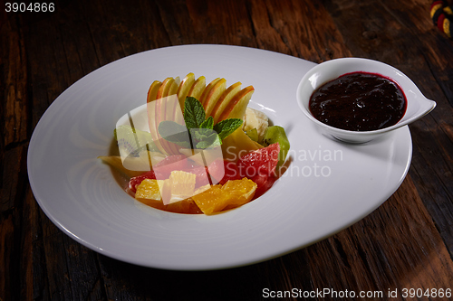 Image of Healthy salad made of fresh fruits