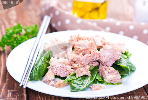 Image of salad with tuna