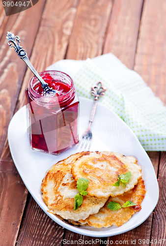 Image of pancakes on plate