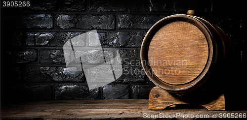 Image of Wooden cask and bricks