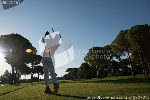 Image of golf player hitting shot