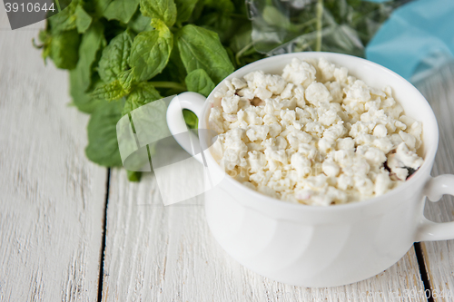 Image of curd in a bowl