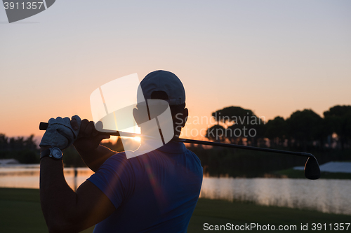 Image of golfer hitting long shot