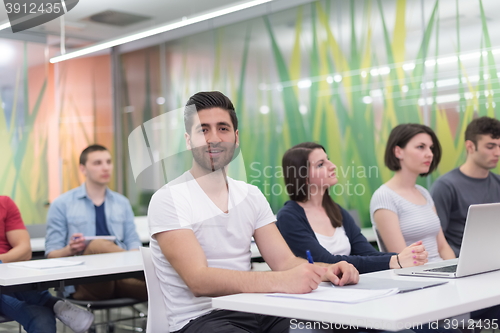 Image of students group study