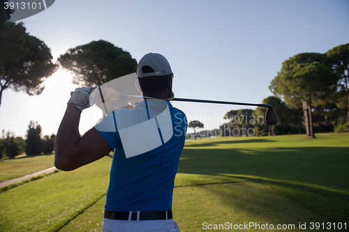 Image of golf player hitting shot