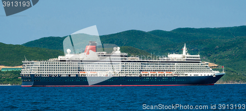 Image of cruise ship