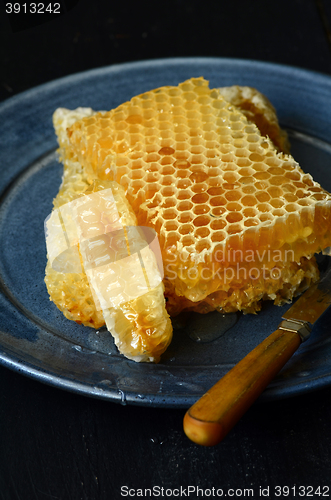 Image of Honeycomb close up