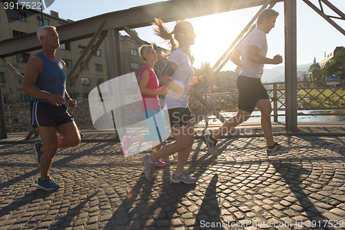 Image of people group jogging