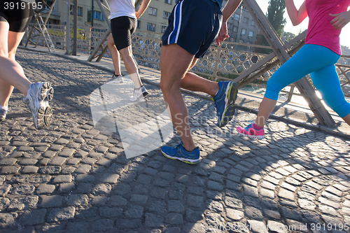 Image of people group jogging