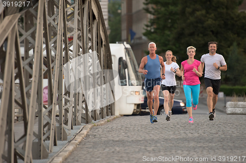Image of people group jogging