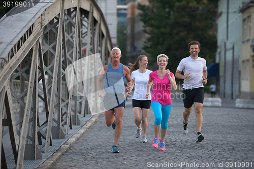 Image of people group jogging