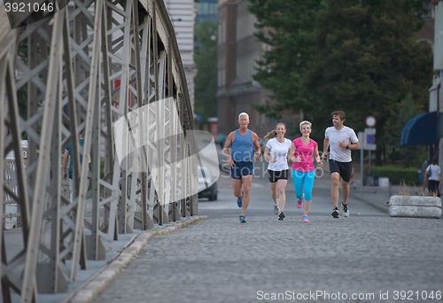 Image of people group jogging