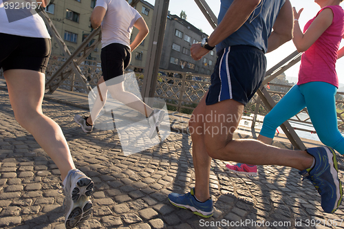 Image of people group jogging