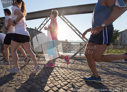 Image of people group jogging