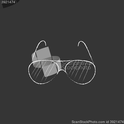 Image of Eyeglasses. Drawn in chalk icon.