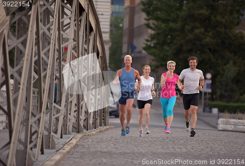 Image of people group jogging