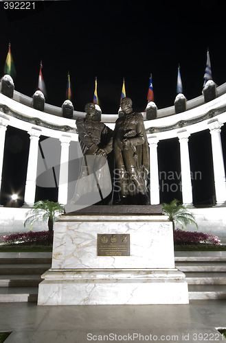 Image of la rotunda guayaquil ecuador