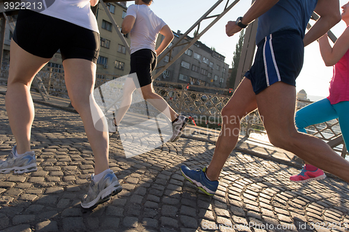 Image of people group jogging