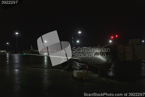 Image of Prepare aircraft for night flight